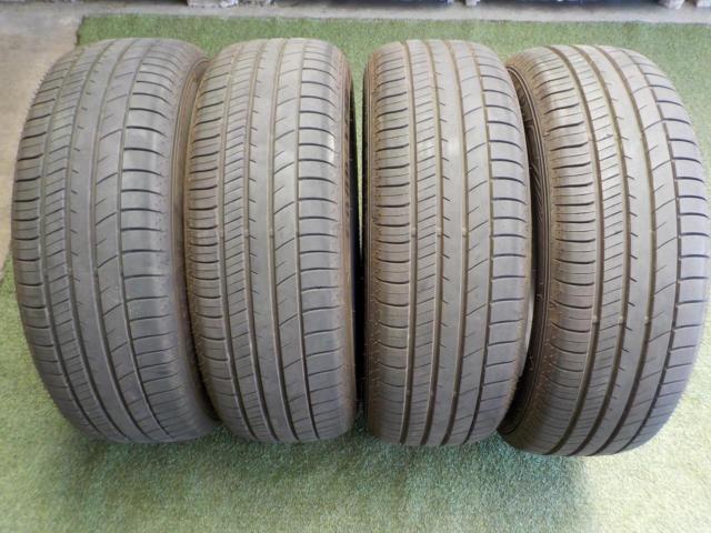 GOODYEAR
Efficient
Grip
RVF02