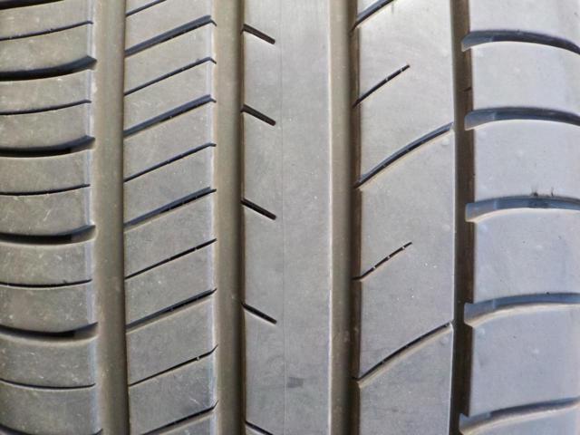 GOODYEAR
Efficient
Grip
RVF02