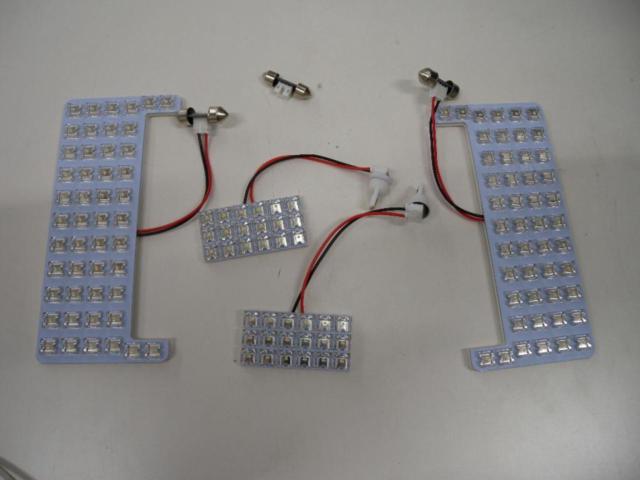 メーカー不明 LEDルームランプセット 80系ノア/ヴォクシー専用設