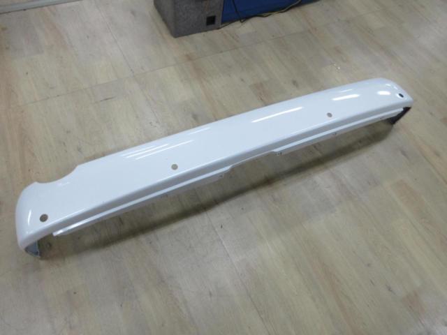 【トヨタ純正】 ハイエース純正リアバンパー