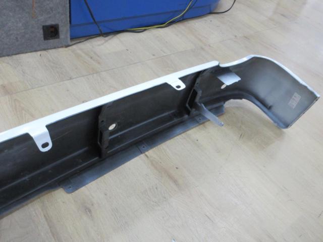 【トヨタ純正】 ハイエース純正リアバンパー