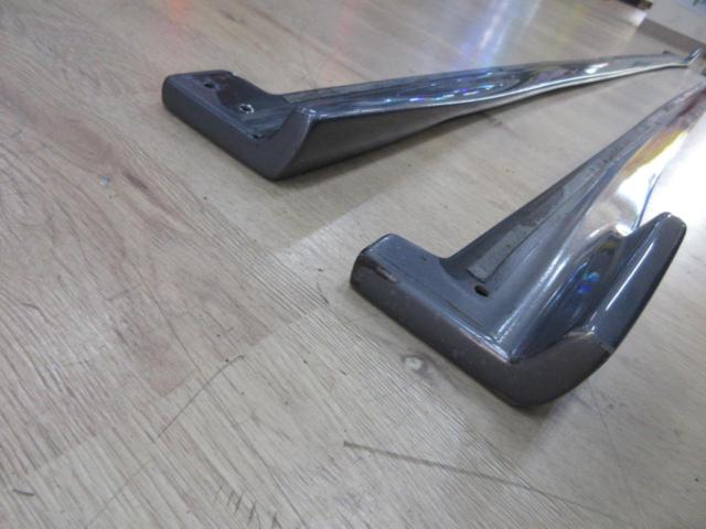 【ARTISAN SPIRITS】 LS600h サイドステップ 左右セット