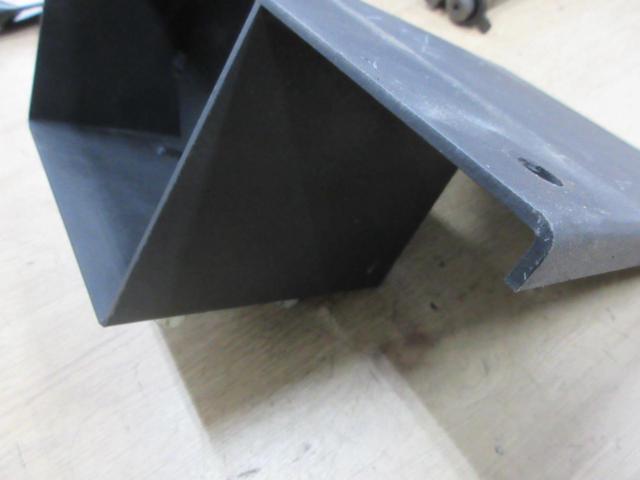 メーカー不明 ジムニー スペアタイヤ移設ブラケット