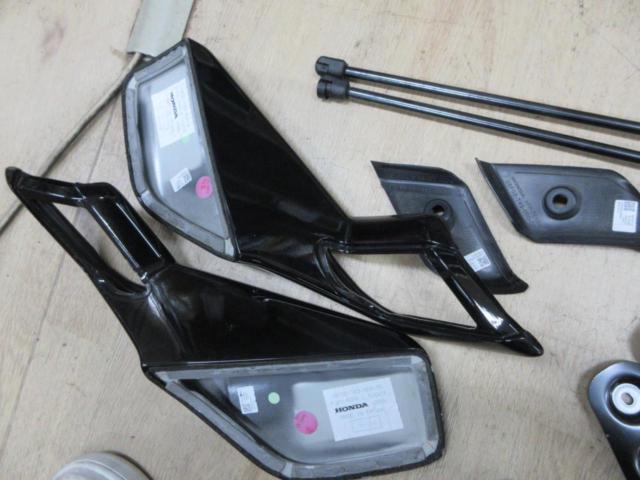 ホンダ純正(HONDA) シビック純正テールゲートスポイラー