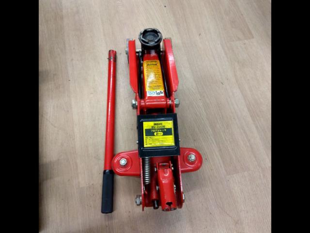 BELVICBB-220B
2t
Floor jack (Z04182)