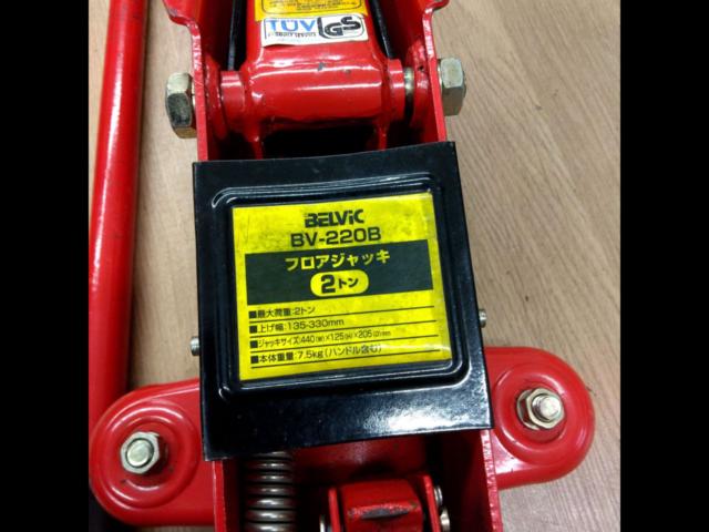 BELVICBB-220B
2t
Floor jack (Z04182)