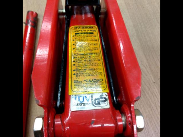 BELVICBB-220B
2t
Floor jack (Z04182)