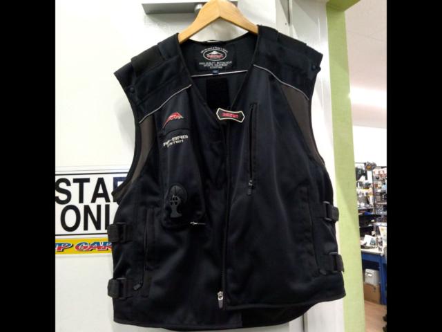 KUSHITANIK-1646
Airbag Best
(Z04208)