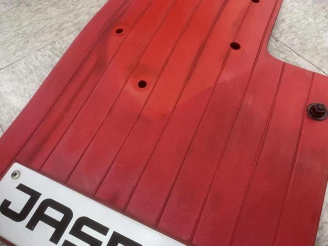 【三菱純正】デリカD5 JASPER 純正マッドガード 泥除け レッド 1台分