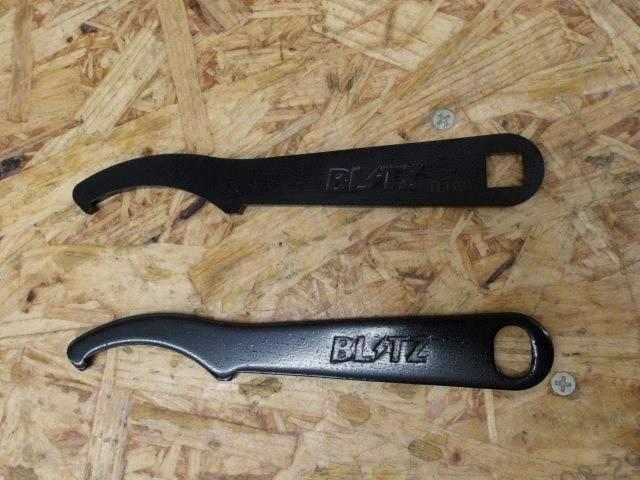 BLITZ
Hook wrench
Rear Adjuster
2 piece set