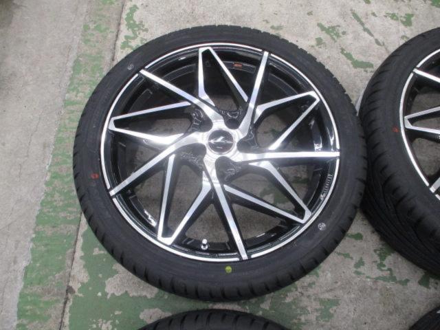 weds (Weds)
LEONIS (Leonis)
IT
+
KENDA (Kenda)
KR 20
225 / 40R18
92H