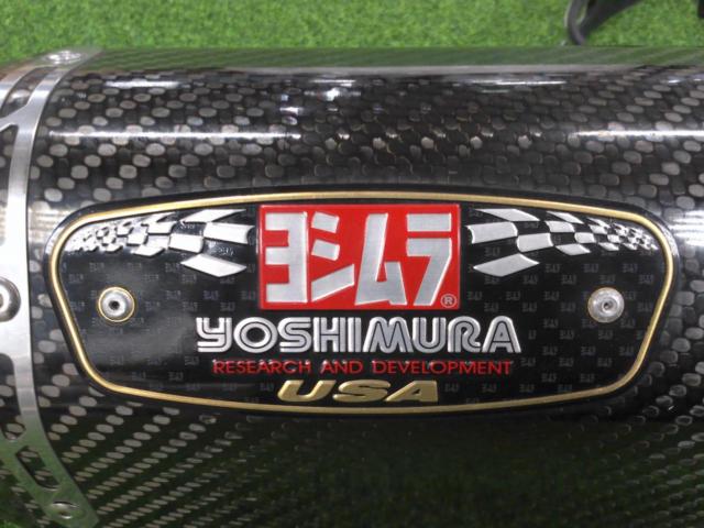 YOSHIMURA
R-77
Slip-on
Silencer (carbon)
1170202