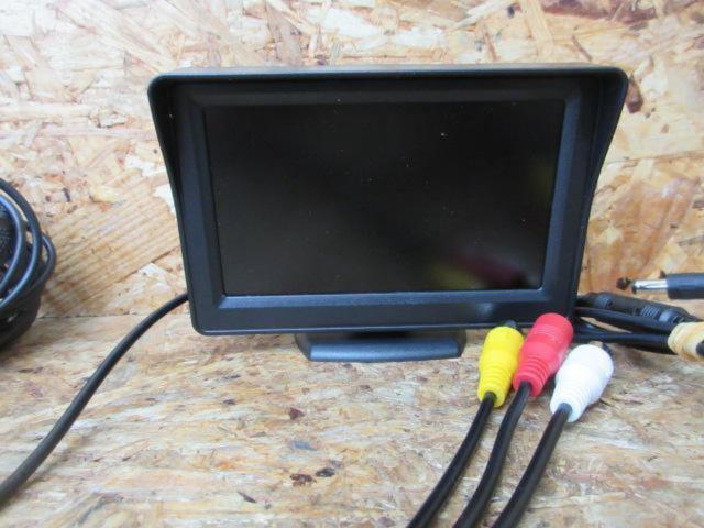 Unknown Manufacturer
4.3-inch rearview monitor with rear camera