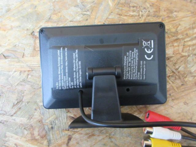Unknown Manufacturer
4.3-inch rearview monitor with rear camera
