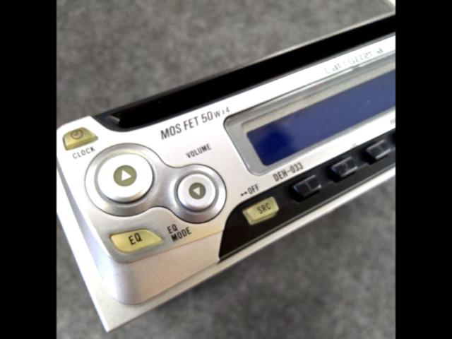 carrozzeria
DEH-033
1DINCD tuner