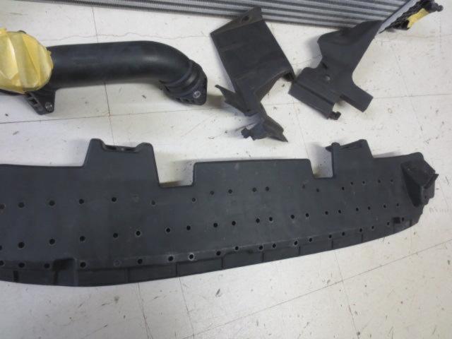 Honda genuine
Intercooler for FK7/Civic