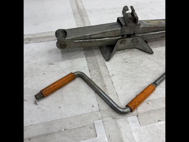 TOYOTA/トヨタ純正 パンタジャッキ