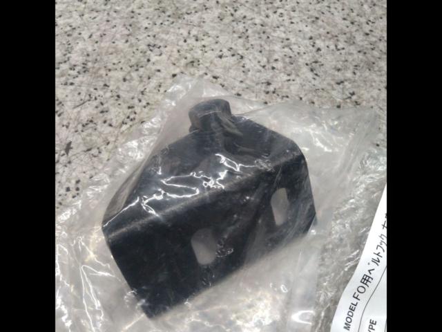 BRIDE
For FO type rails
Seat belt hook
For RH / right
A04NPO