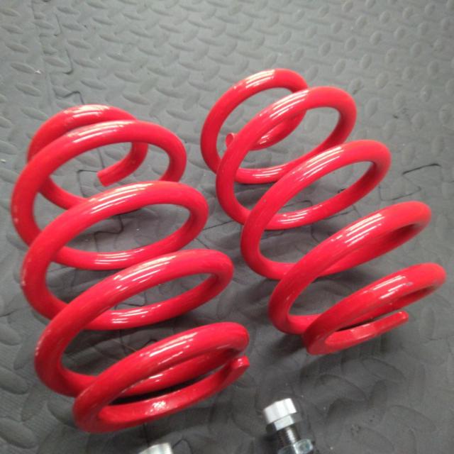 RS-R RS-R
Best  i
Height-adjustable shock absorbers