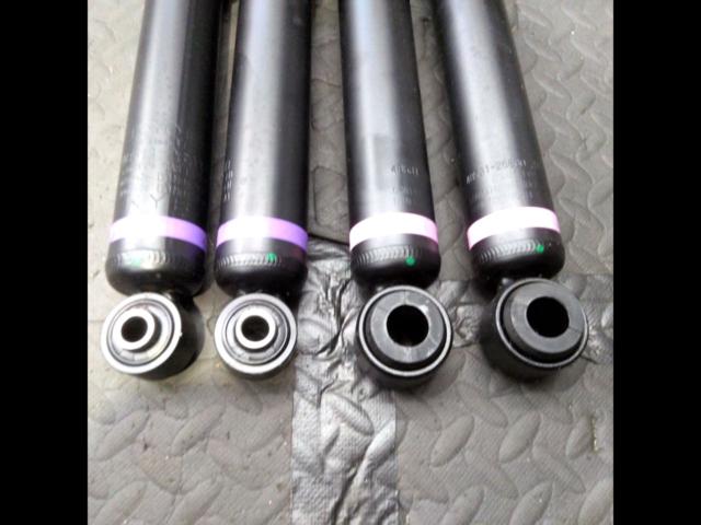 トヨタ 200系 ハイエース純正ショック