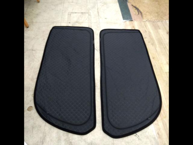 メーカー不明 サンシェード(200系ハイエース 2列目部分のみ)