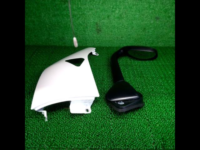 トヨタ 200系ハイエース純正ガッツミラー