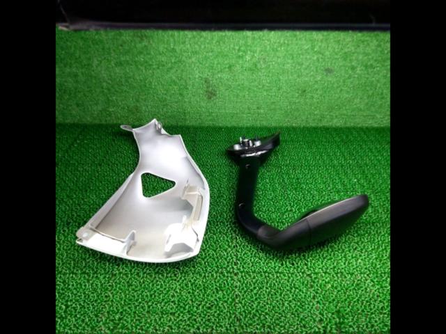 トヨタ 200系ハイエース純正ガッツミラー