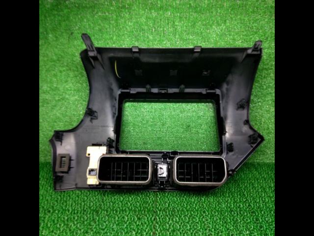 トヨタ 80系ノア・ヴォクシー純正 オーディオパネル(9インチパネル)