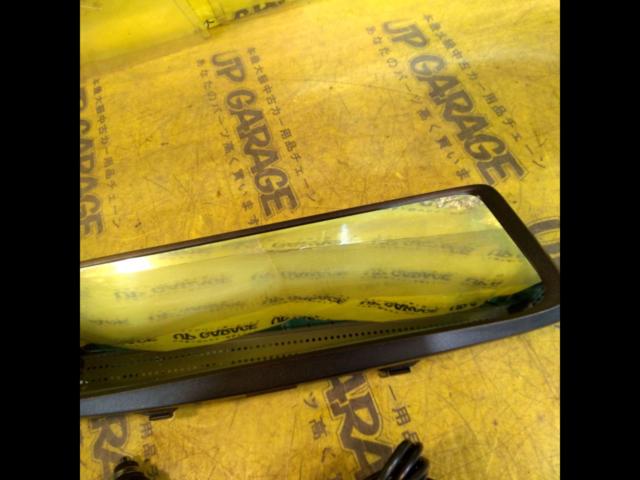 BAL
Front-facing mirror-type dashcam