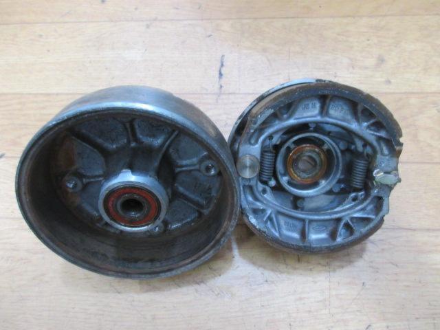 Manufacturer unknown (genuine?) 12V Monkey
Front hub