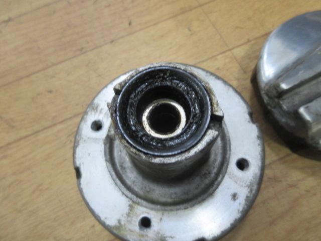 Manufacturer unknown (genuine?) 12V Monkey
Front hub