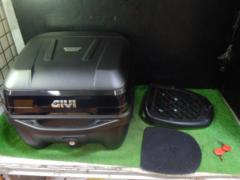 GIVI
B32NBD
BOLD
Mono lock case
Capacity 32L