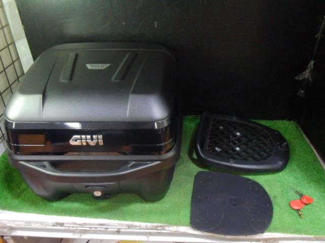 GIVI
B32NBD
BOLD
Mono lock case
Capacity 32L