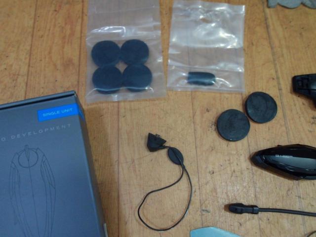 SIGNHOUSE
B+COM
SB6XR Single