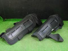 seool’s knee
Protector
Size: L