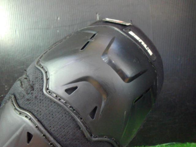 seool’s knee
Protector
Size: L