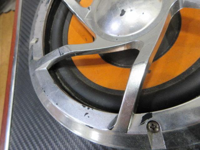 Manufacturer unknown HUERLE
CLAUDIO?
Tune up woofer
*Damaged knob.