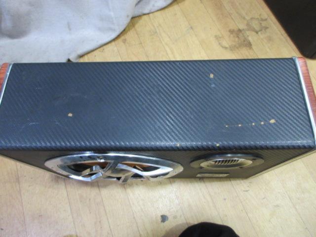 Manufacturer unknown HUERLE
CLAUDIO?
Tune up woofer
*Damaged knob.