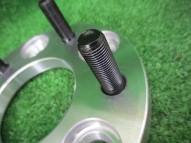 Dulax
Wide tread spacer
15 mm