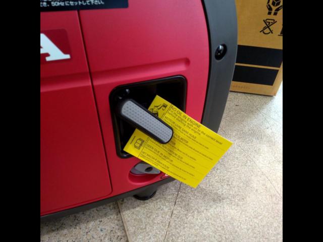 ☆未使用品!【ホンダ】正弦波 インバーター発電機[EU18i]