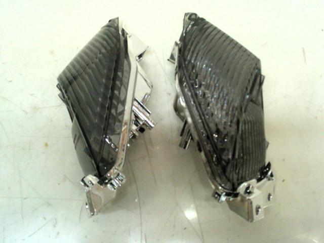 Findable clear turn signals
GSX-R1000/'09-'10