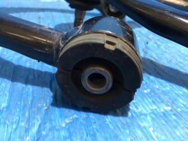 Toyota genuine
Upper arm
Mark II / JZX110 series
