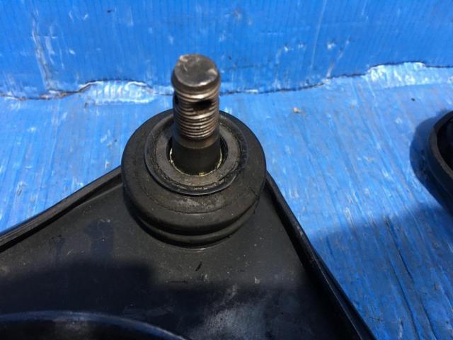 Toyota genuine
Upper arm
Mark II / JZX110 series
