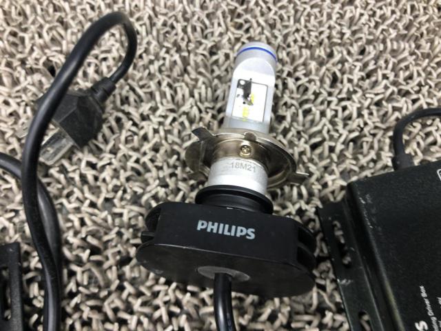 PHILIPS
LED bulb