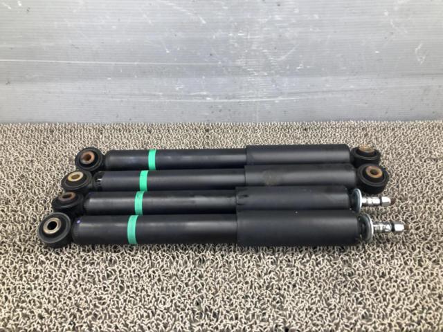 SUZUKI
Genuine shock