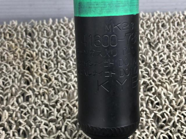 SUZUKI
Genuine shock