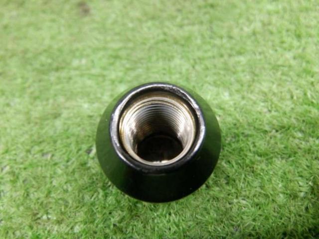 Unknown Manufacturer
Black nut
