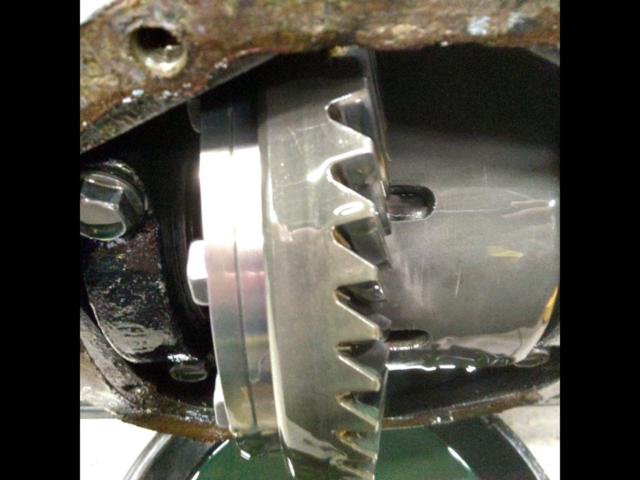 Nissan genuine differential case + unknown manufacturer LSD (differential unit) used in Silvia S13