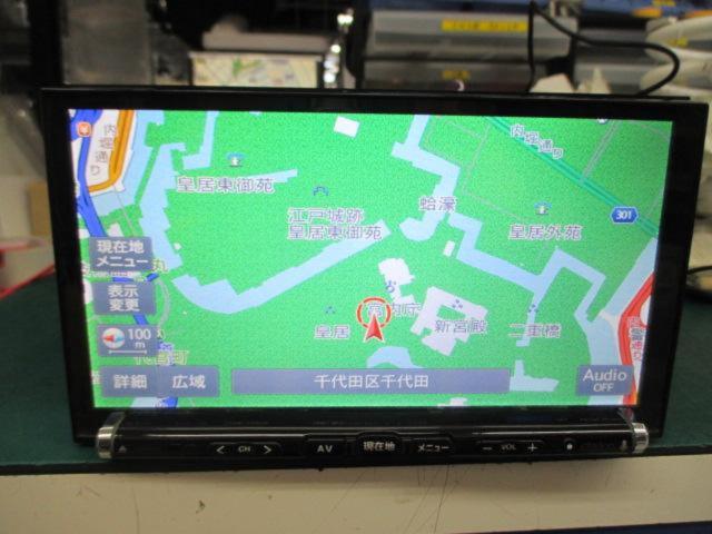 Clarion
NX615
Full seg / DVD / CD / Bluetooth