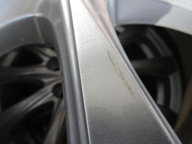 weds
JOKER
+ YOKOHAMA
iceGUARD
iG70
*This product is a set of four studless tires and wheels.